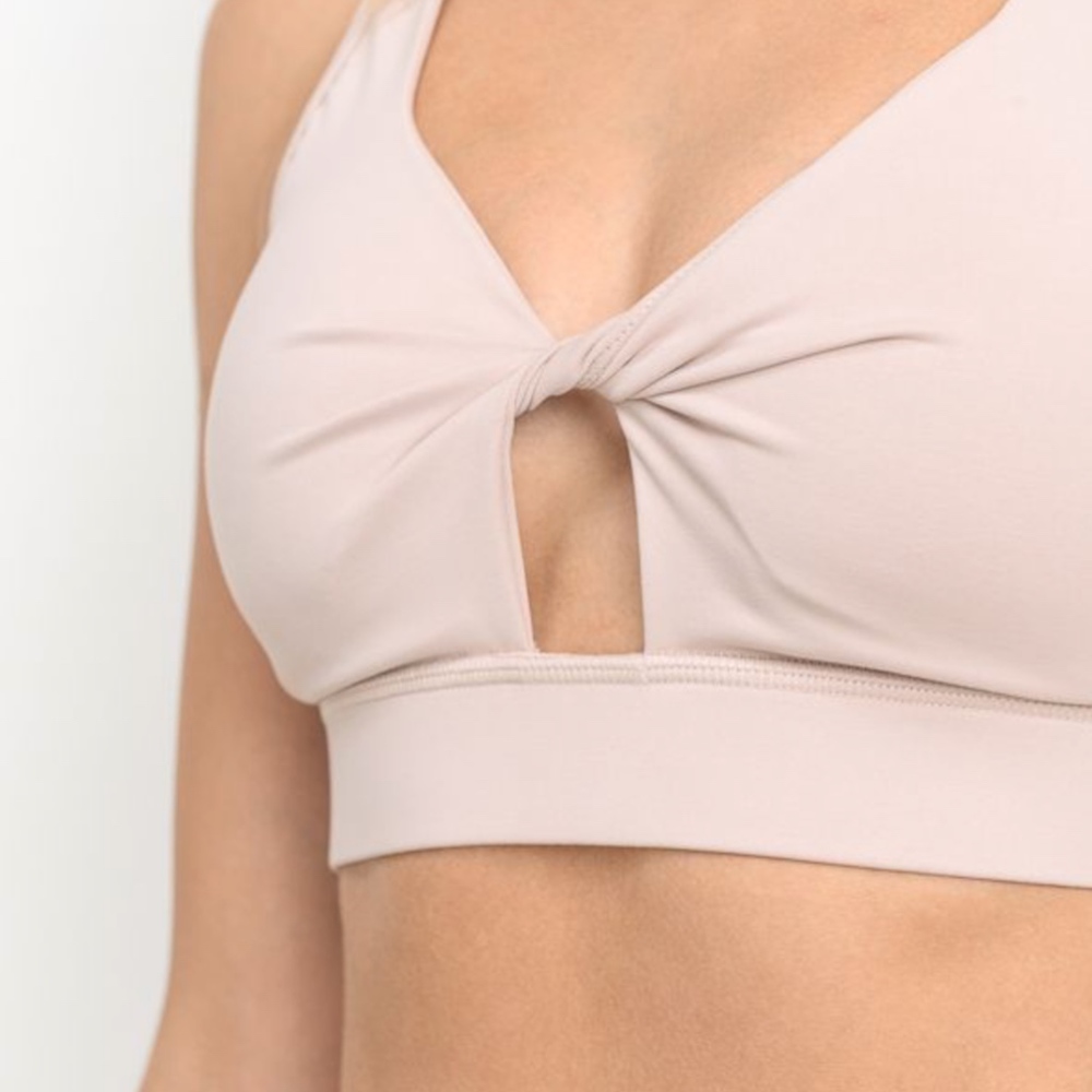 women's blush twist front cutout sports bra - Picture 4 of 4